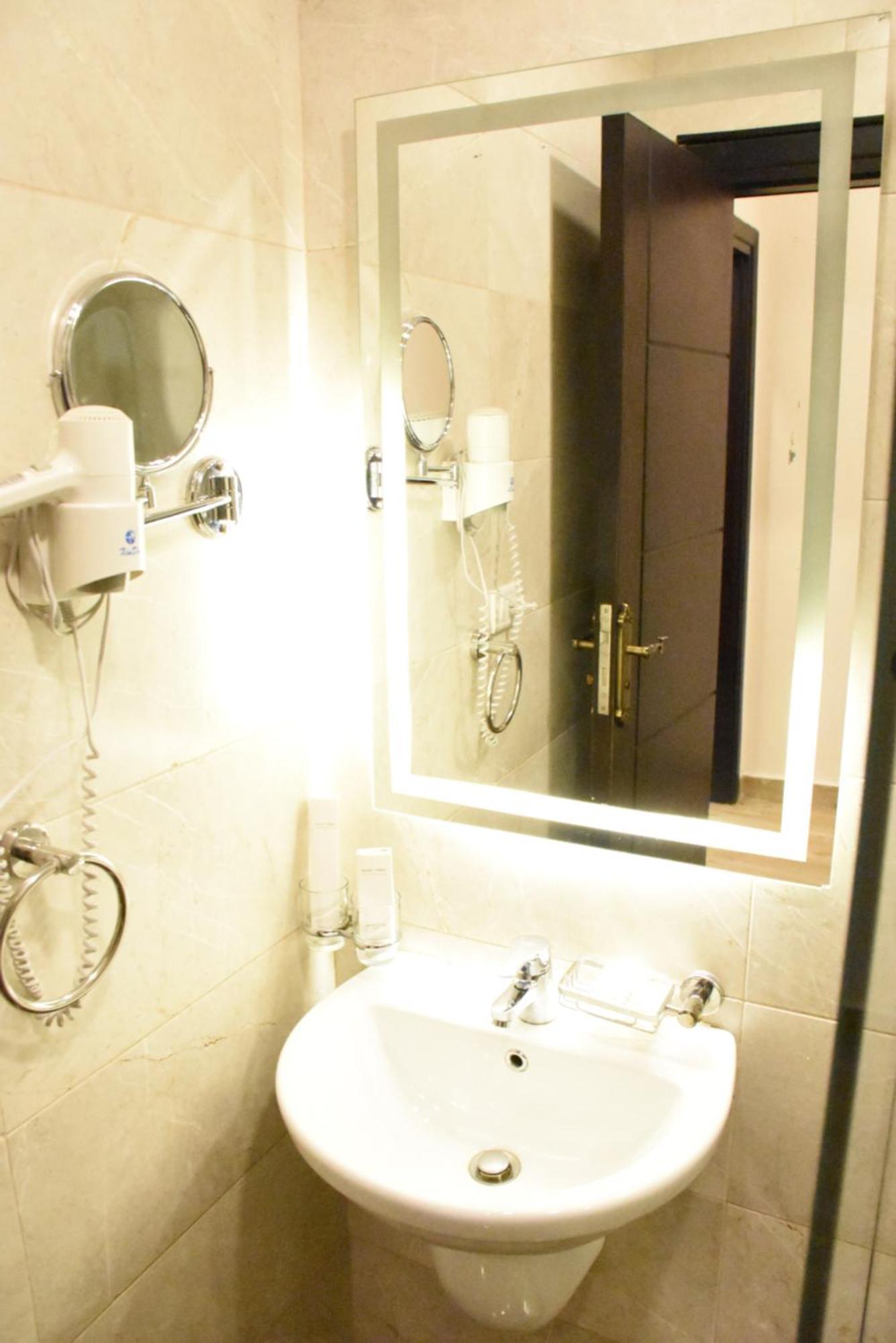 Jewel Zamalek Hotel Giza ภายนอก รูปภาพ